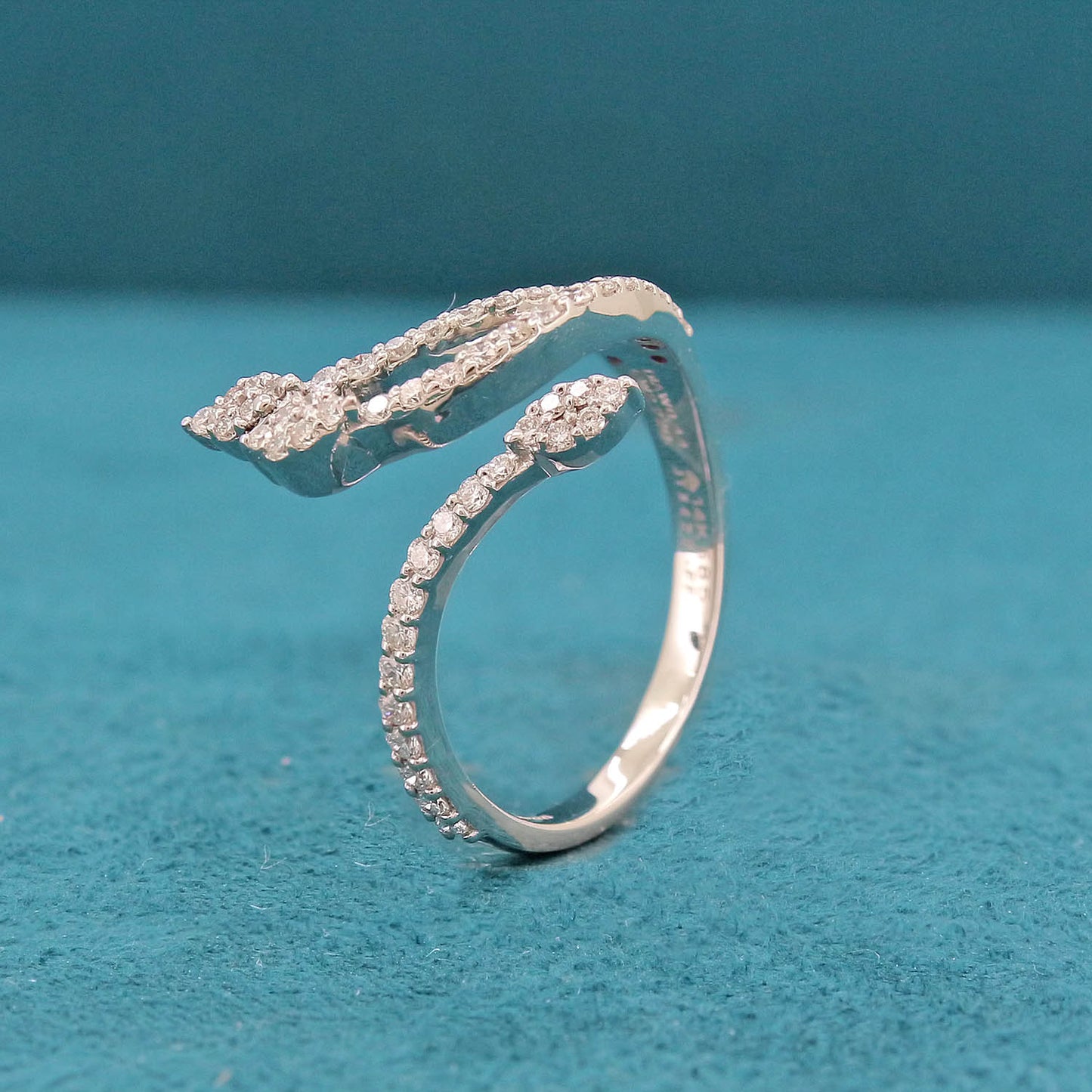 Lisse Scatter Diamond Ring