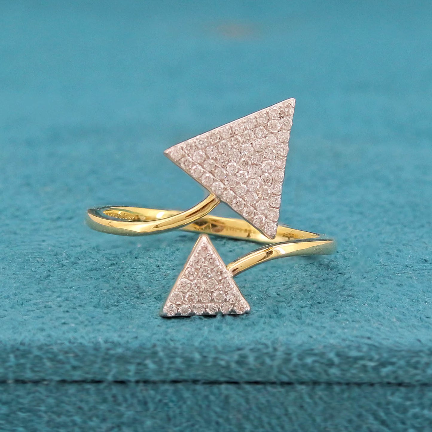 Sorixa Scatter Diamond Cocktail Ring