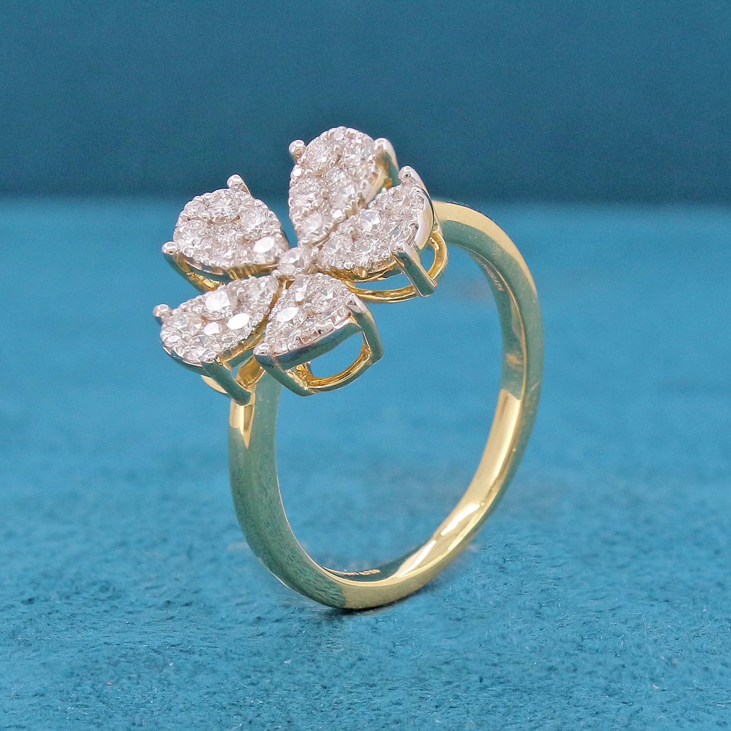 Linara Bloom Diamond Ring