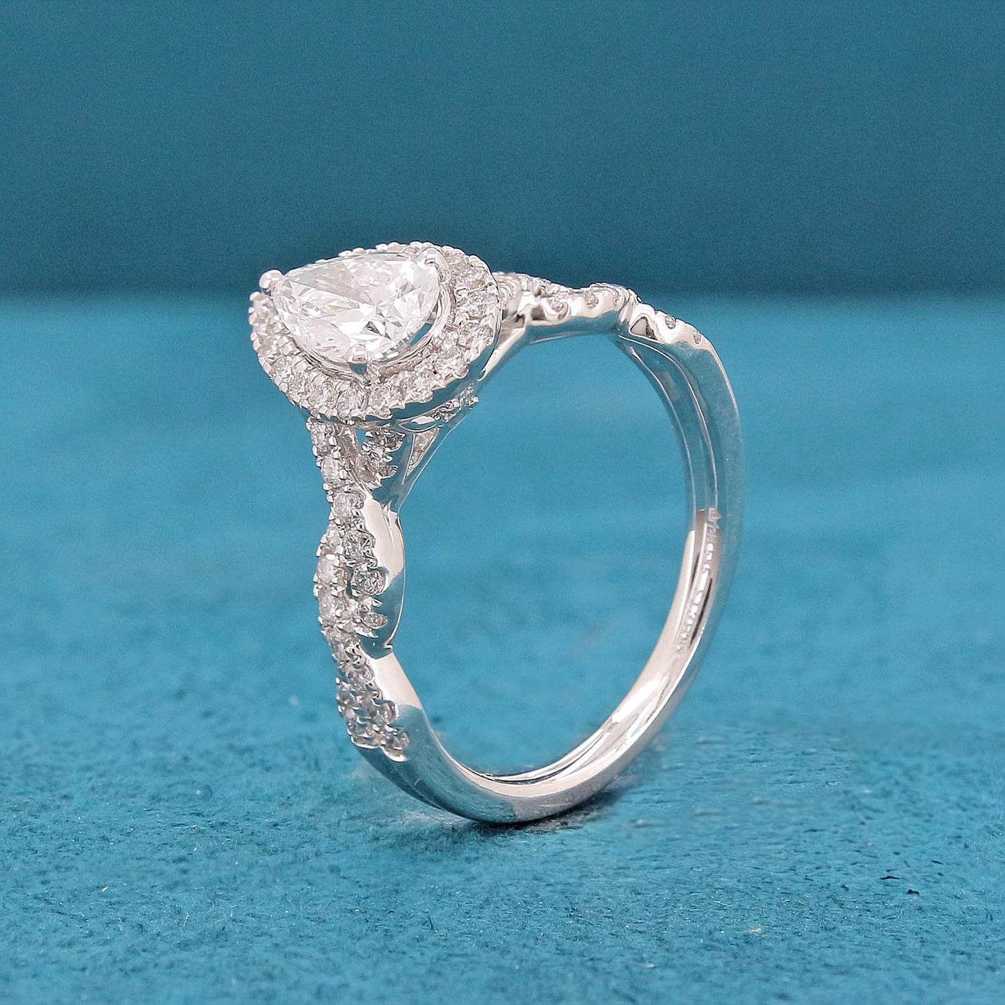 Seraphina Halo Diamond Ring