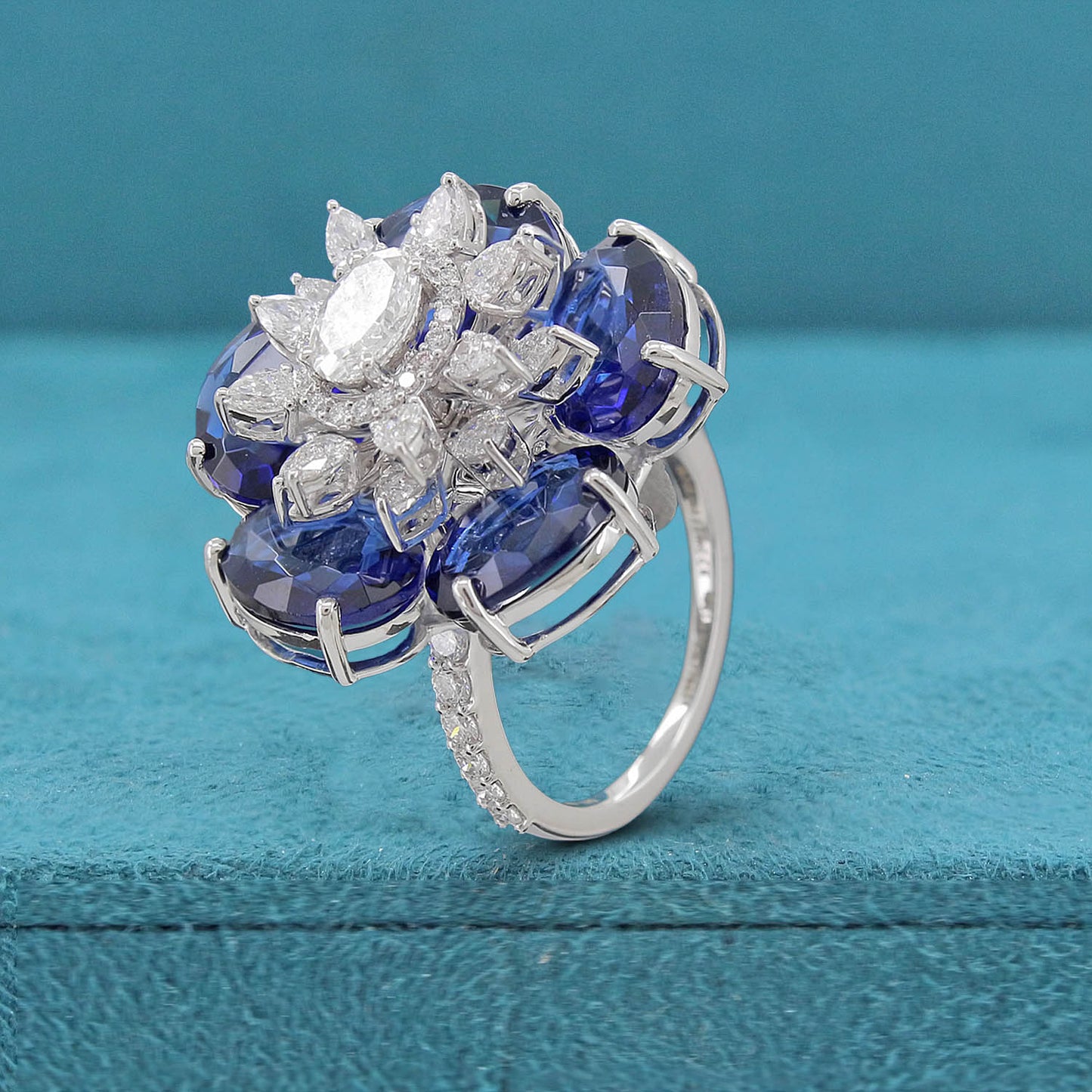 Nerina Bloom Diamond Ring