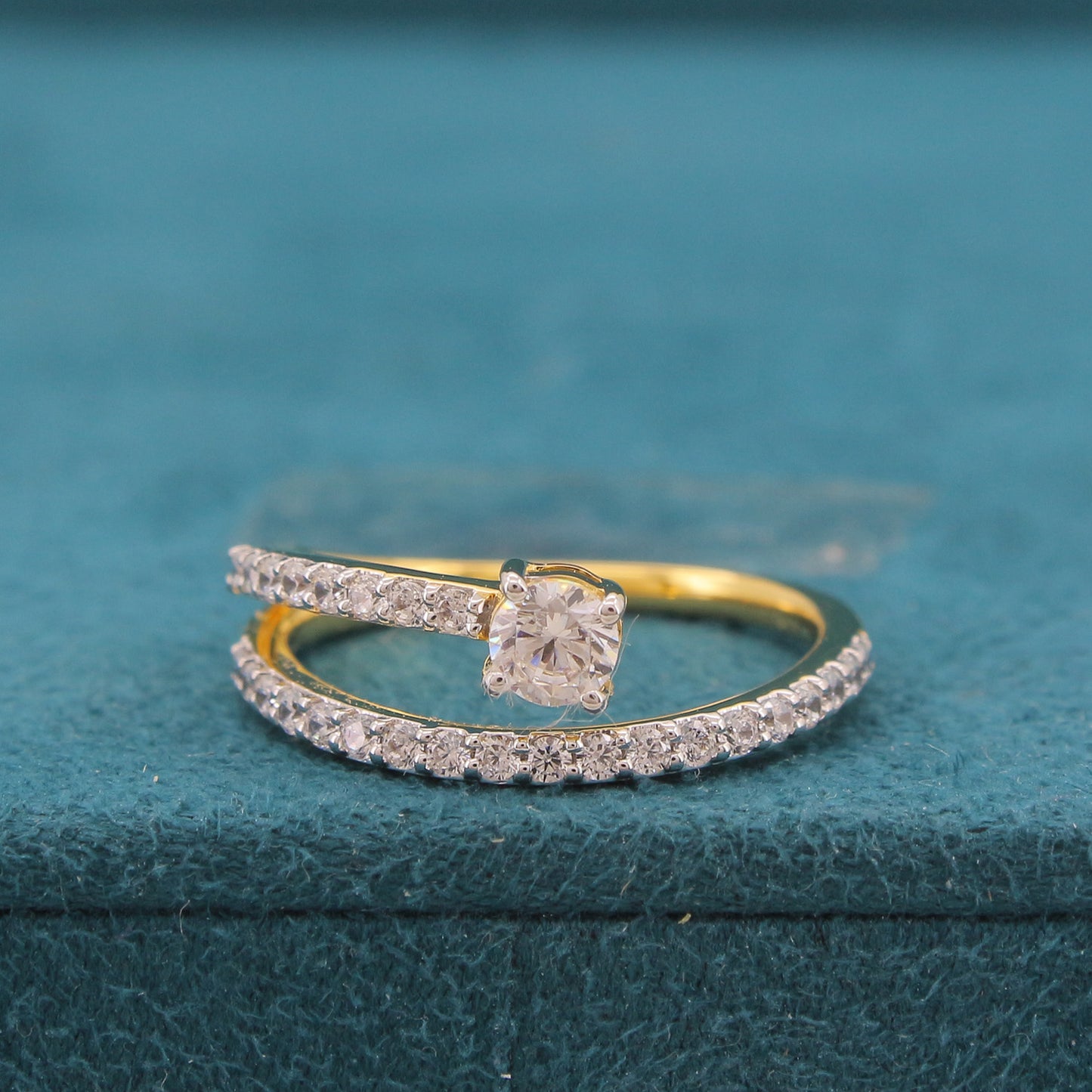 Olira Diamond Ring