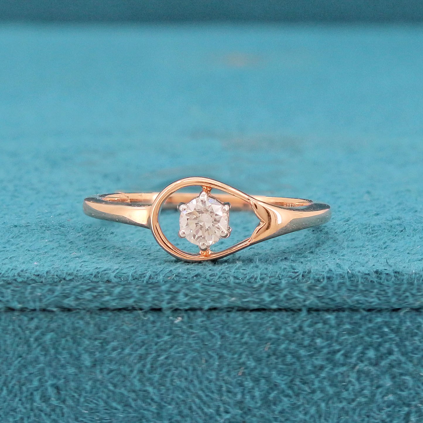 Noven Solitaire Diamond Ring