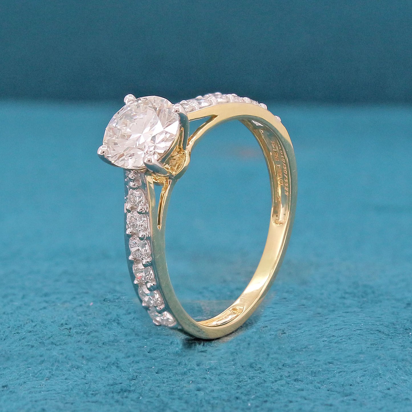 Revaan Diamond Ring