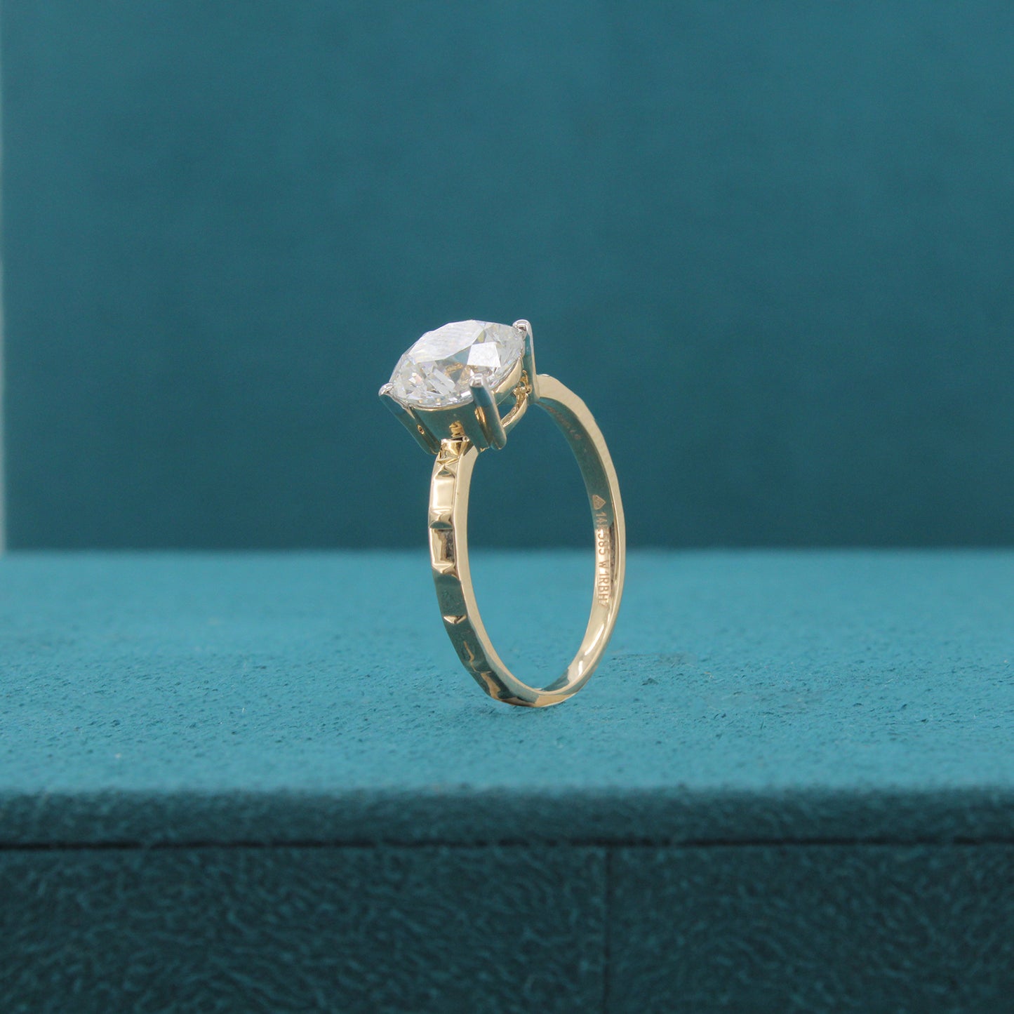 Maelis Solitaire Diamond Engagement Ring