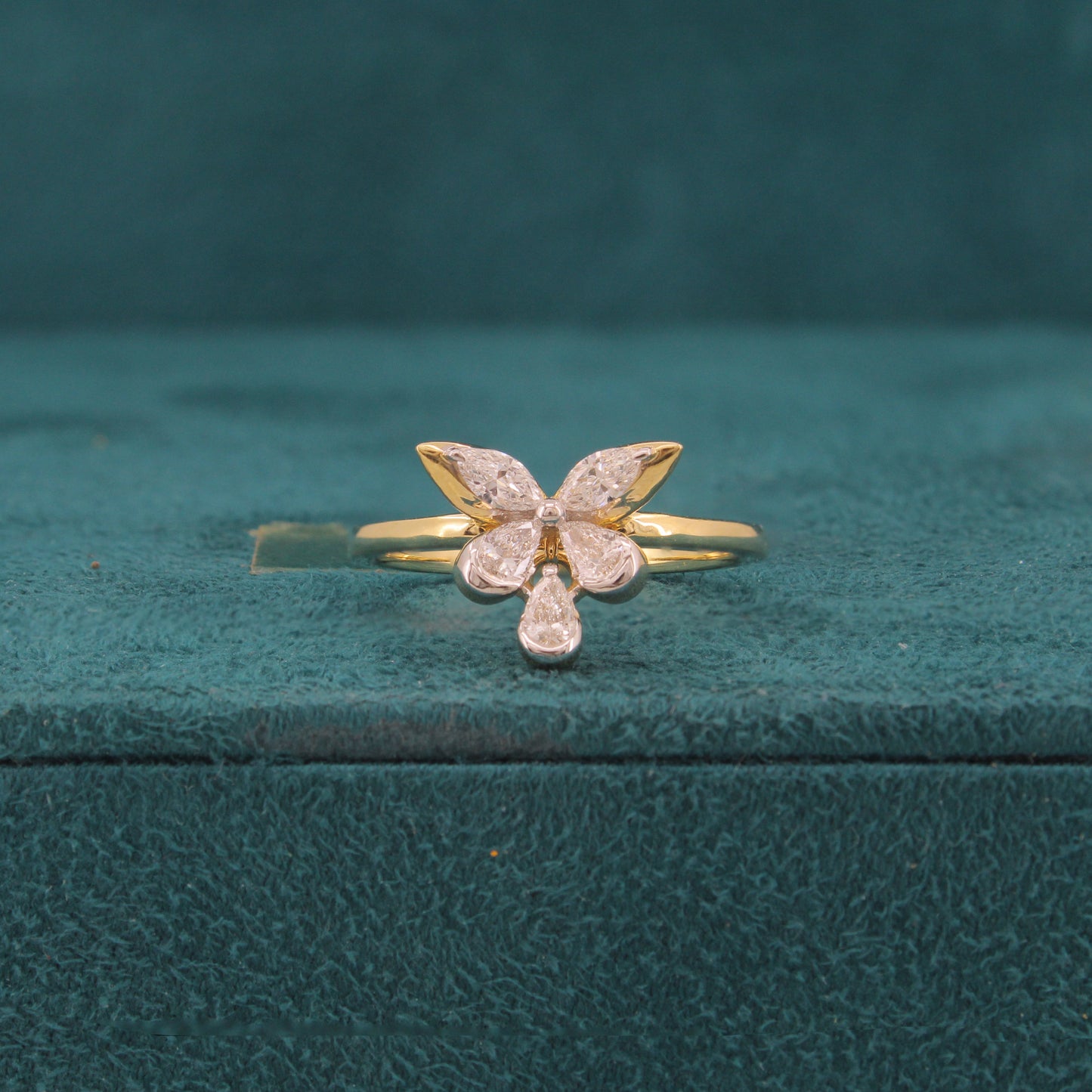 Nova Diamond Engagement Ring