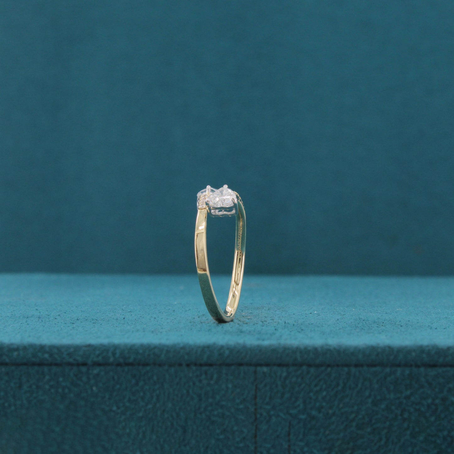 Lovira Vale Diamond Ring