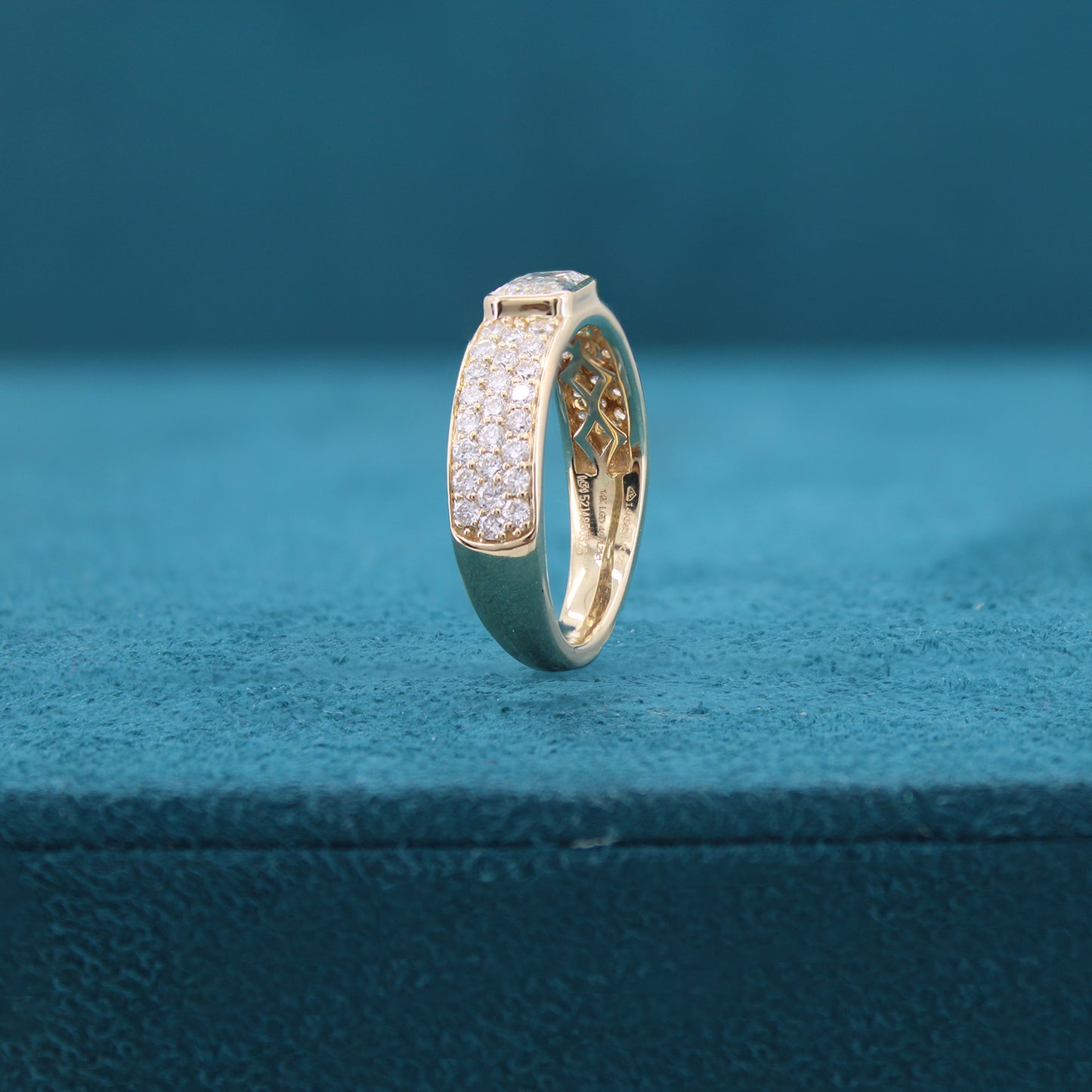 Avaya Classic Diamond Ring