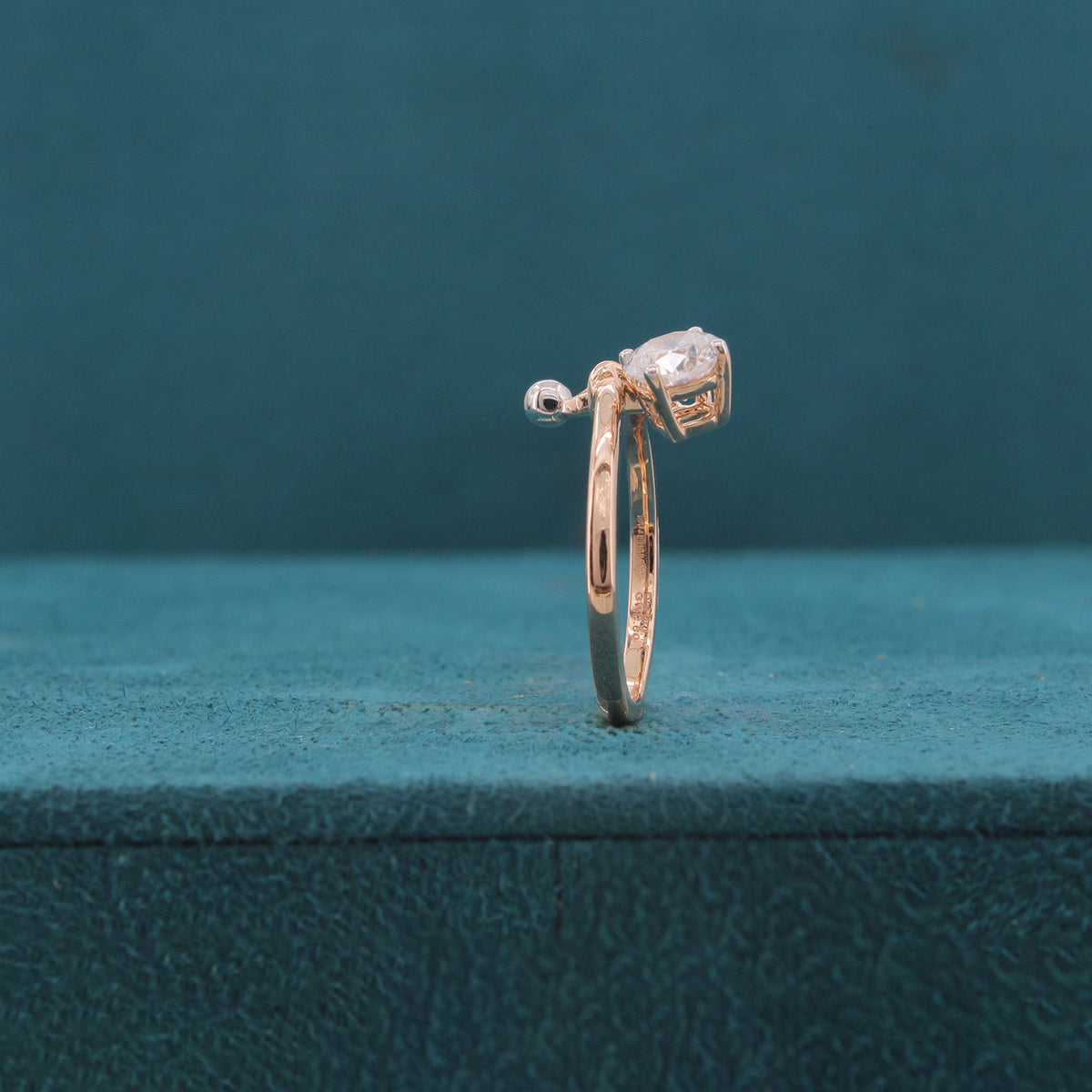 Elyndra Path Diamond Solitaire Ring