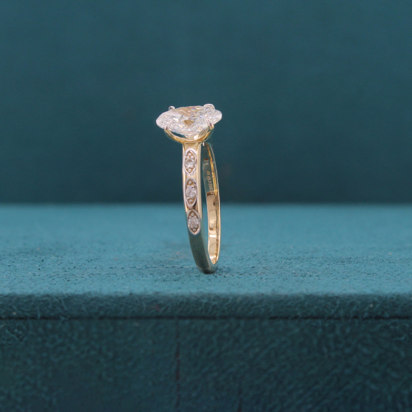 Orayne Vale Diamond Ring