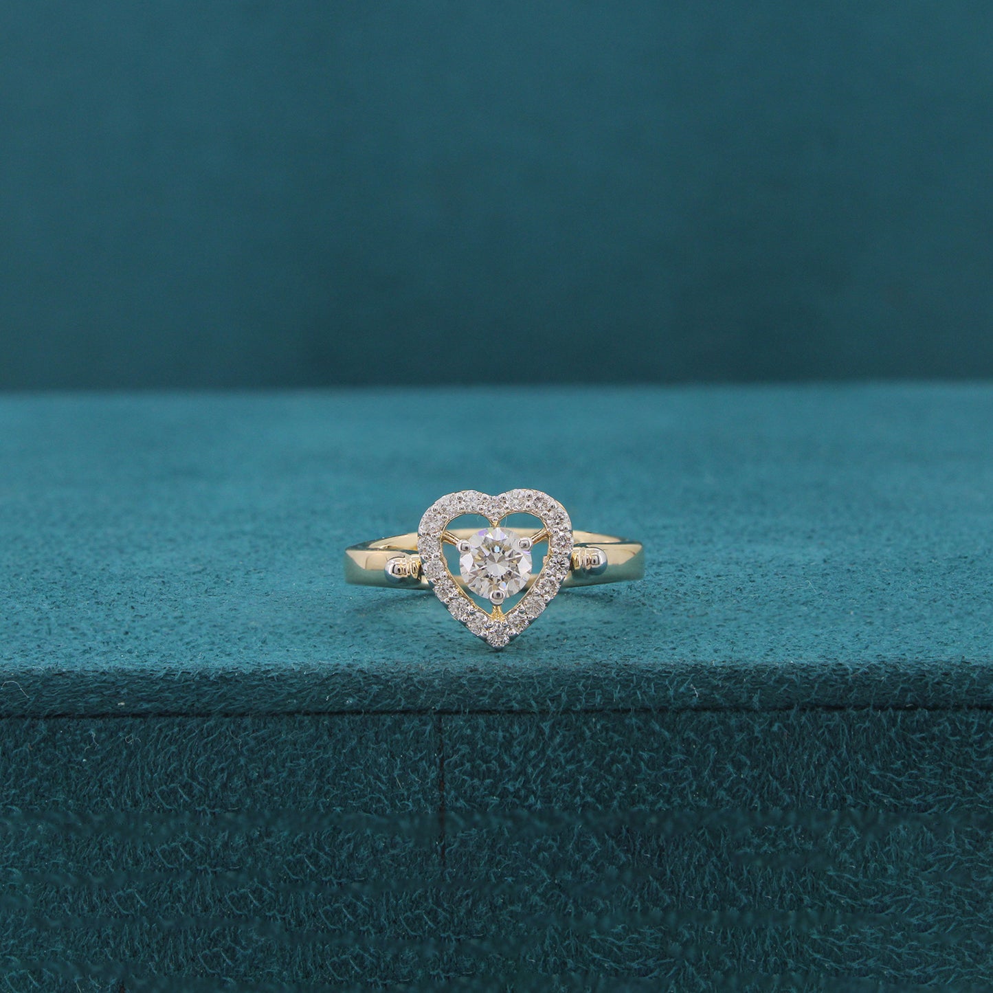 Selora Veil Diamond Ring