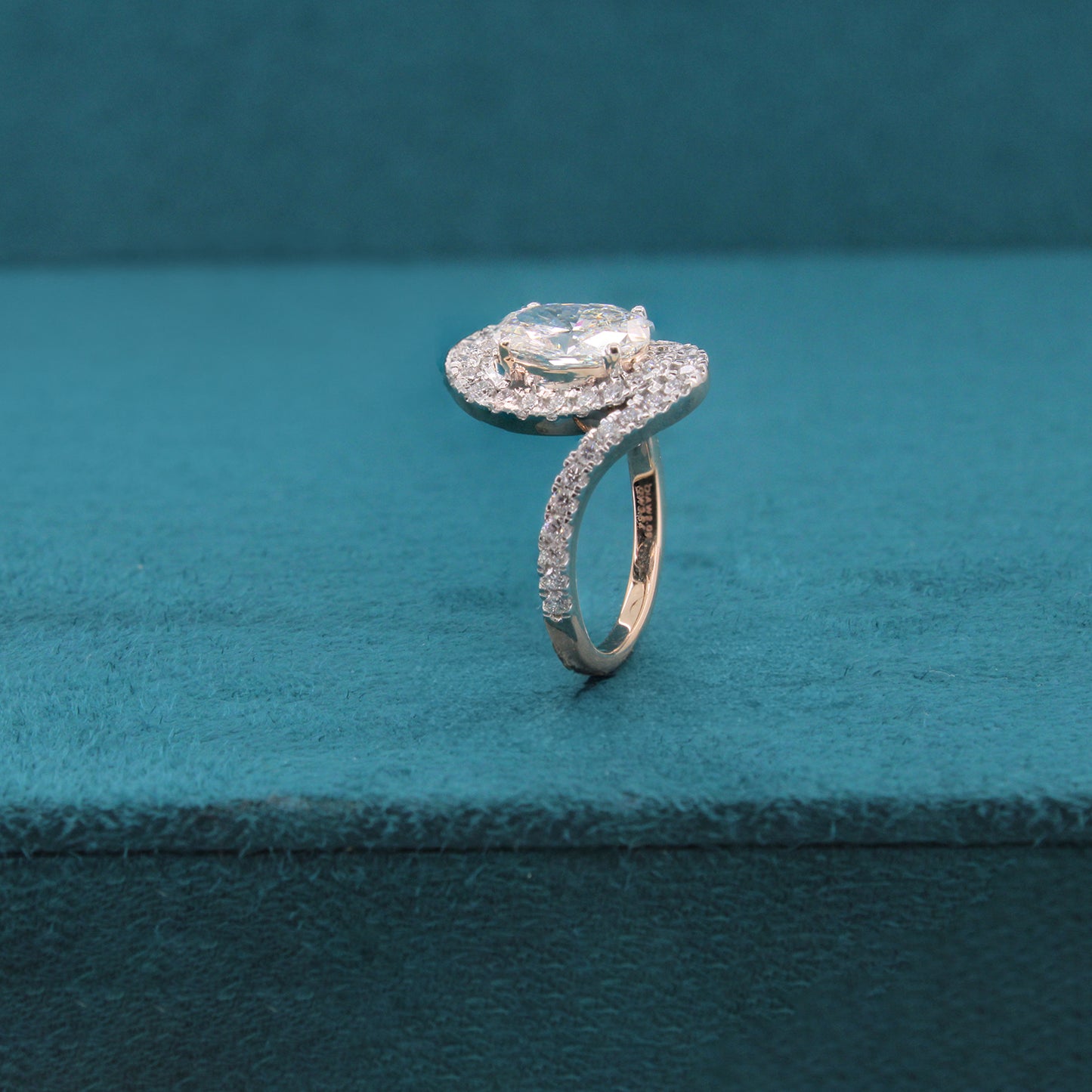 Vessara Loom Diamond Ring