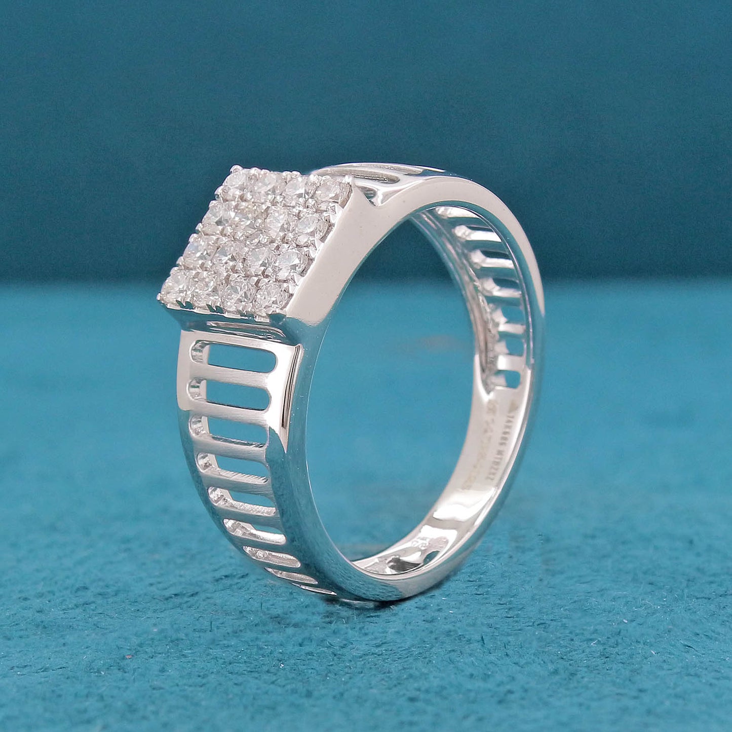 Varek Box Mens Diamond Ring