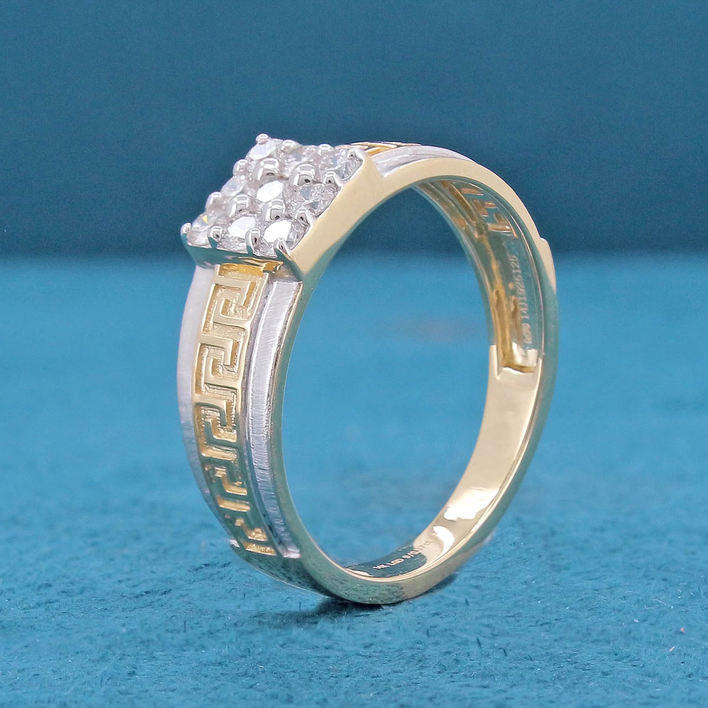 Nivan Box Mens Diamond Ring