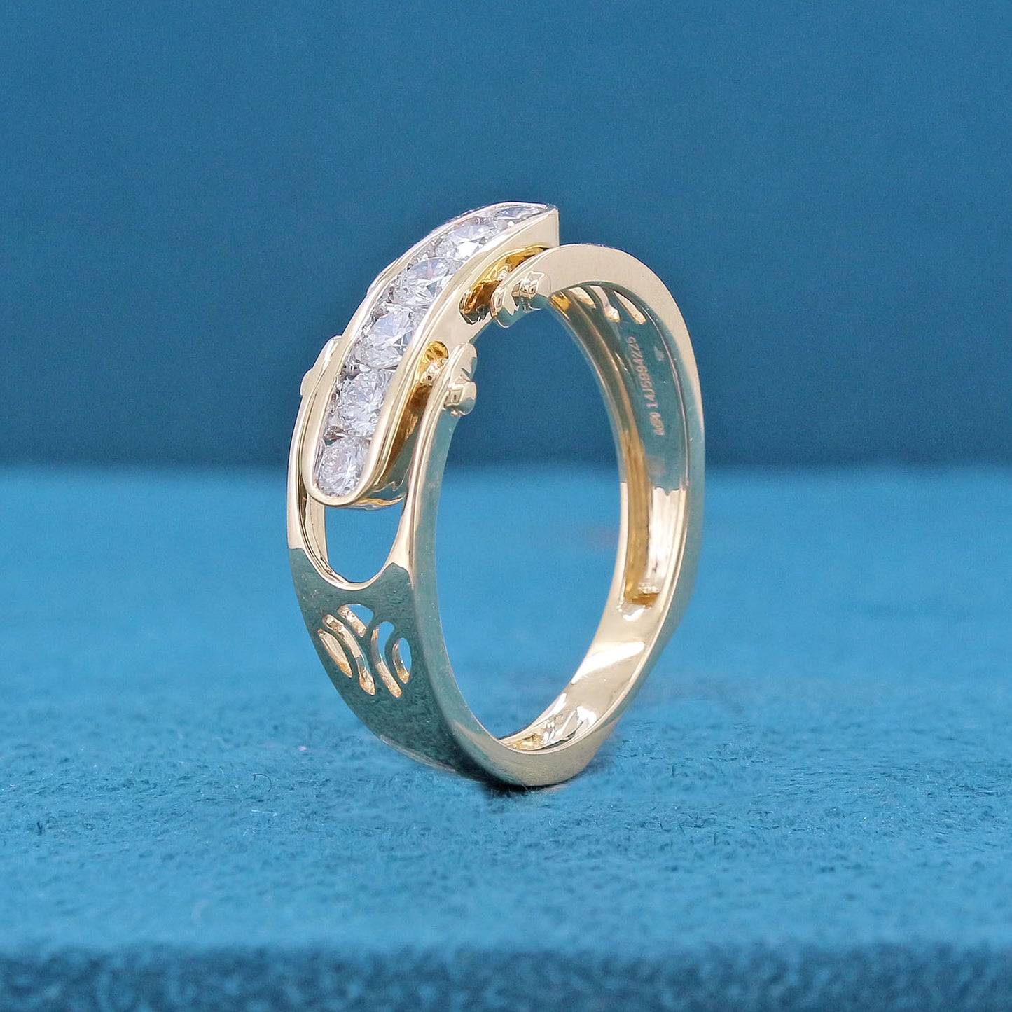 Serenor Band Mens Diamond Ring