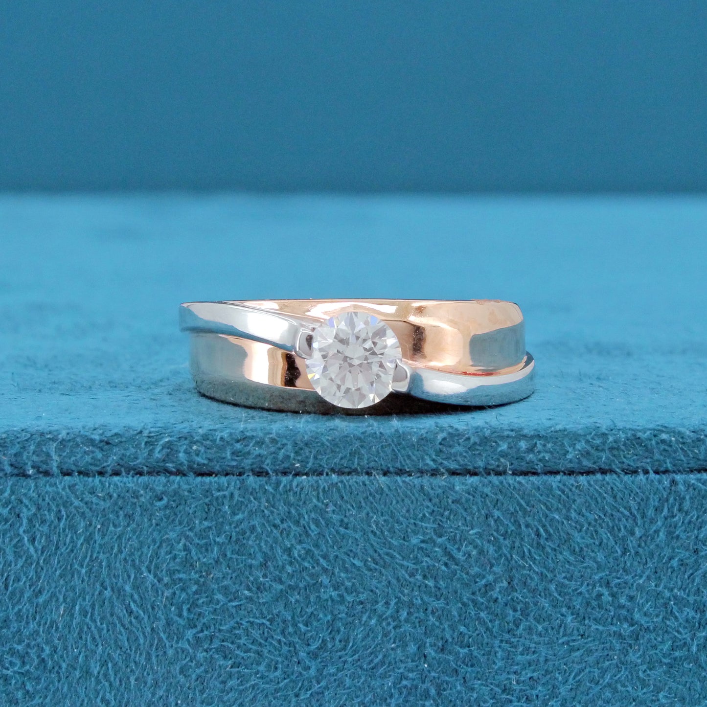 Elian Crest Mens Solitaire Diamond Ring