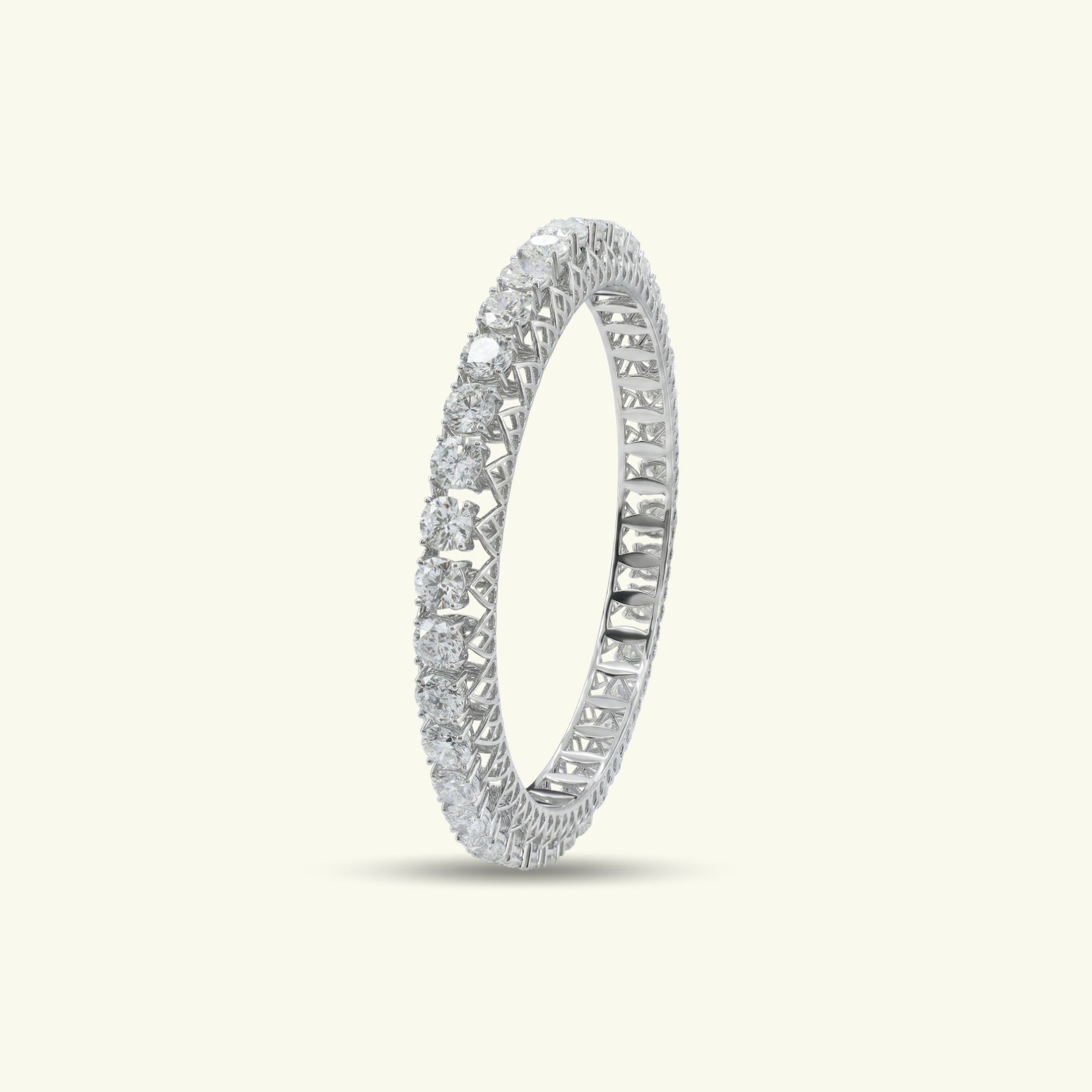  Veloria Bloom Diamond Bangle 