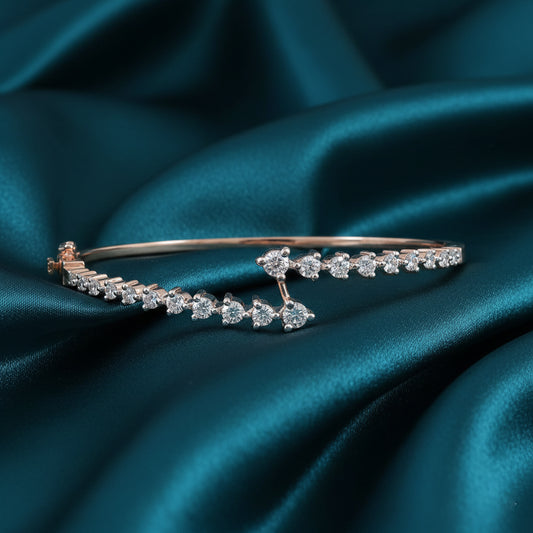 Aerith Flow Diamond Flexible Bracelet