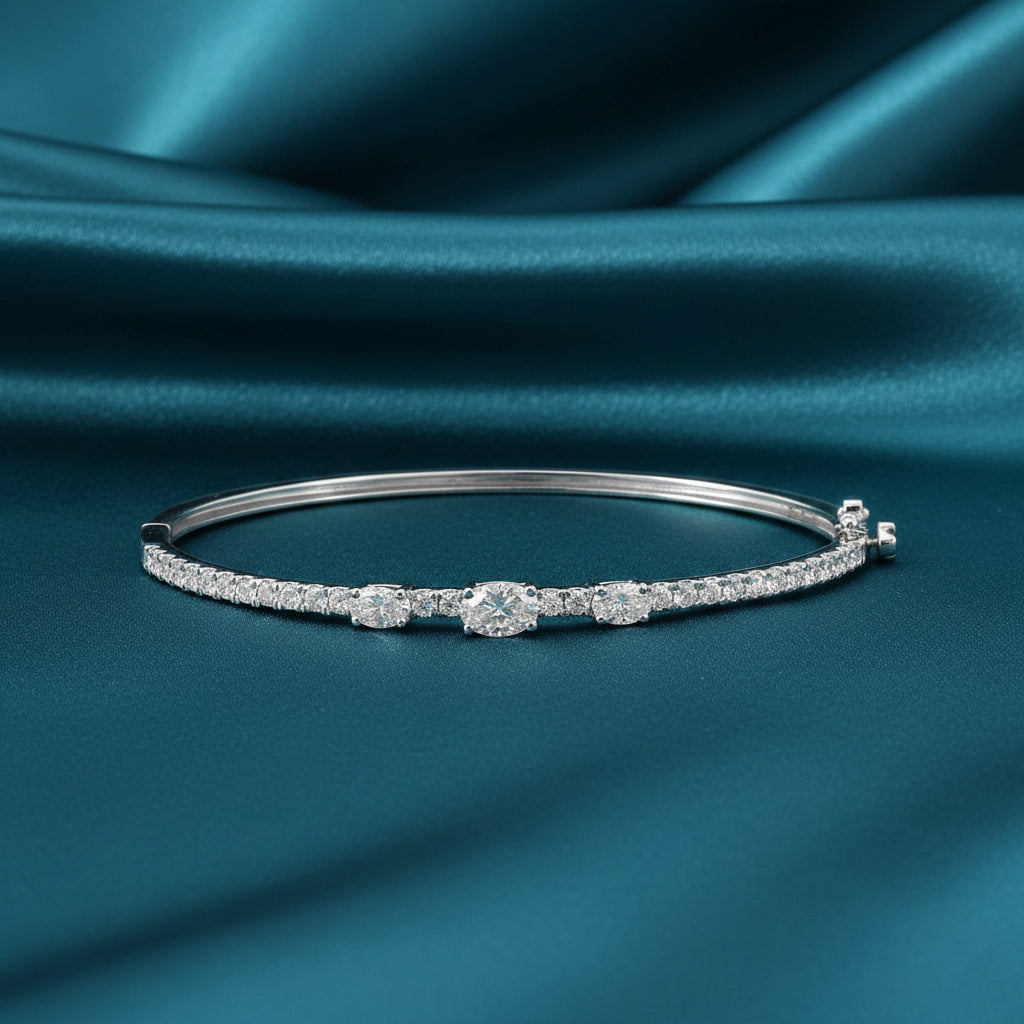 Nyari Line Diamond Flexible Bracelet