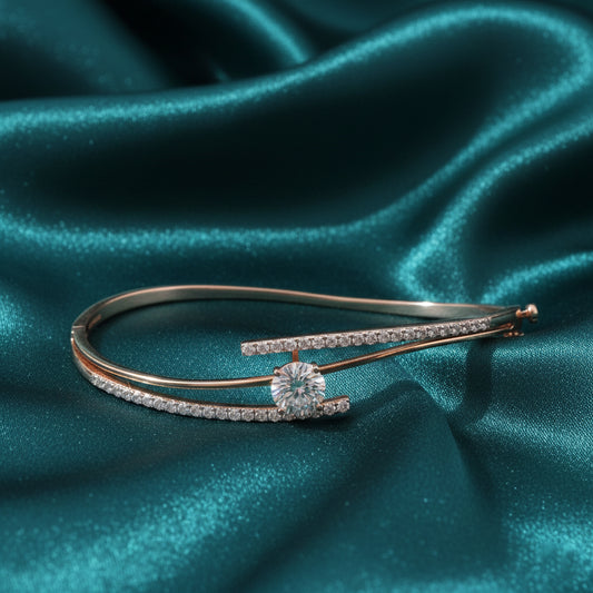 Soriel Plain Diamond Flexible Bracelet