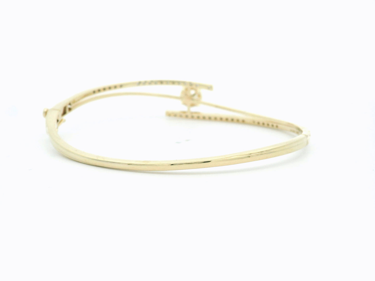 Soriel Plain Diamond Flexible Bracelet