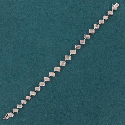 Selvar Loop Diamond Bracelet