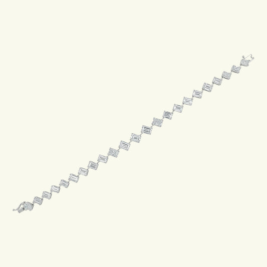 Selvar Loop Diamond Bracelet