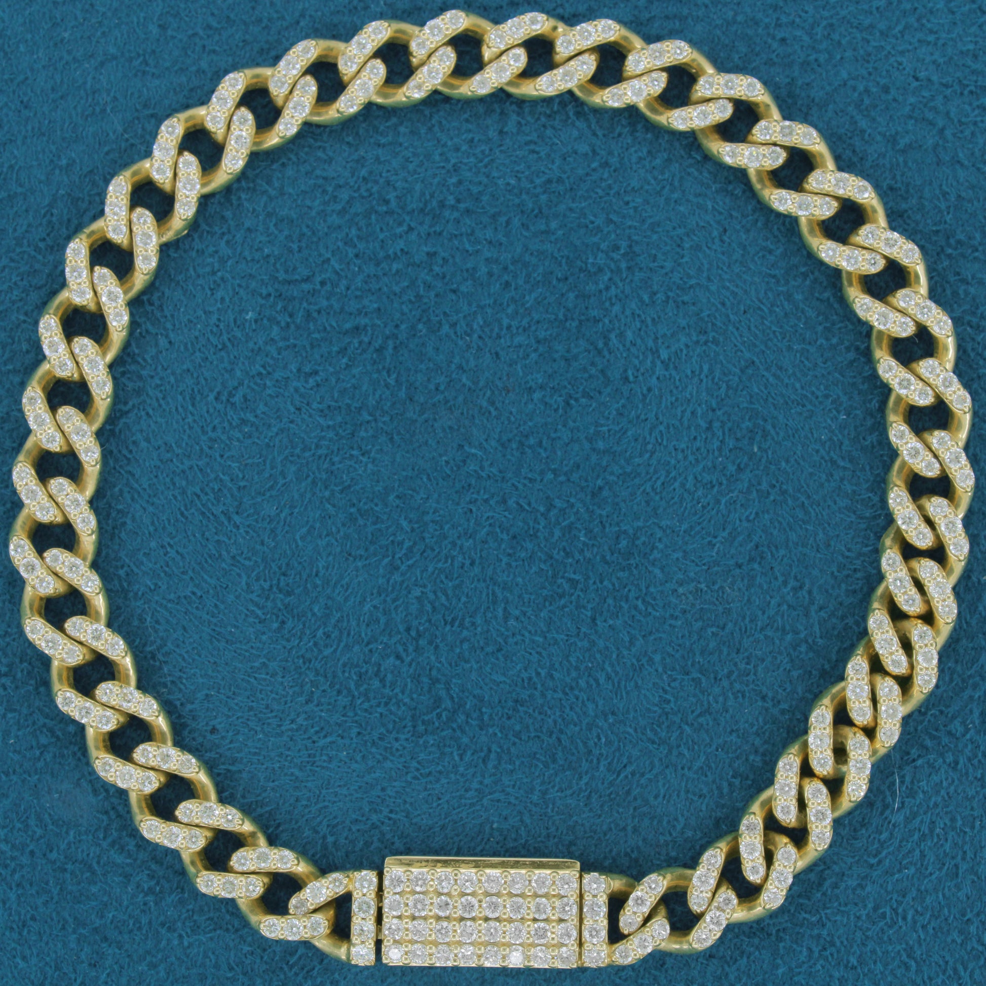 Velora Wave Bracelet