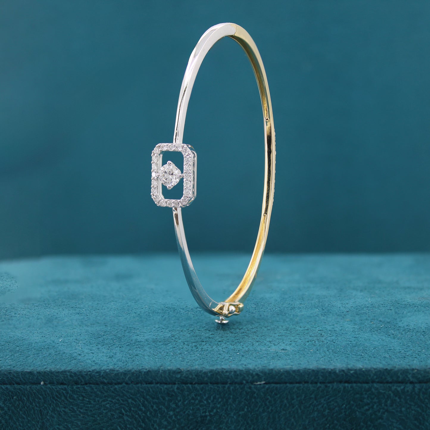Elara Flow Diamond Bracelet