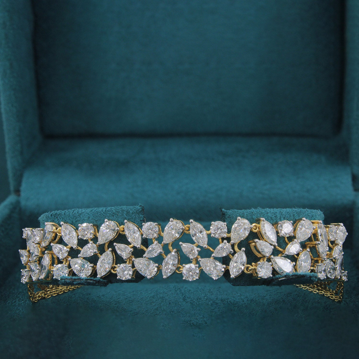 Vionne Arc Diamond Bracelet