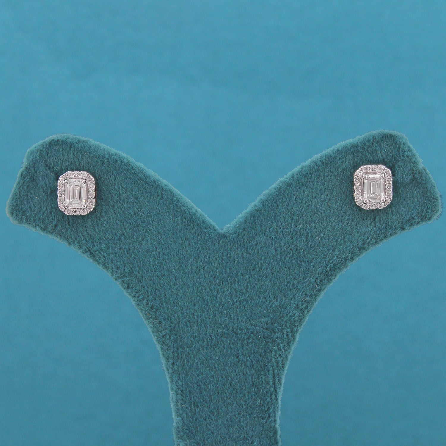Vion Halo Diamond Stud Earrings