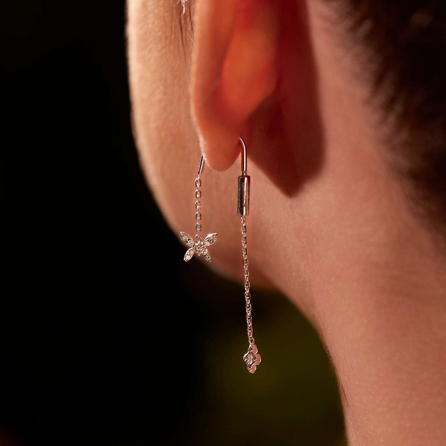 Nyra Fancy Diamond Suidhaga Earring