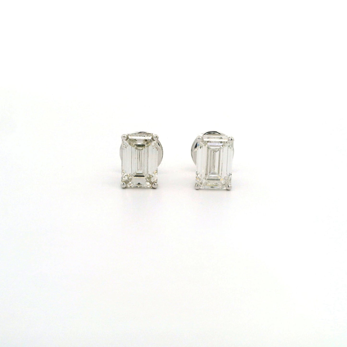 Senara Solitaire Diamond Stud Earrings