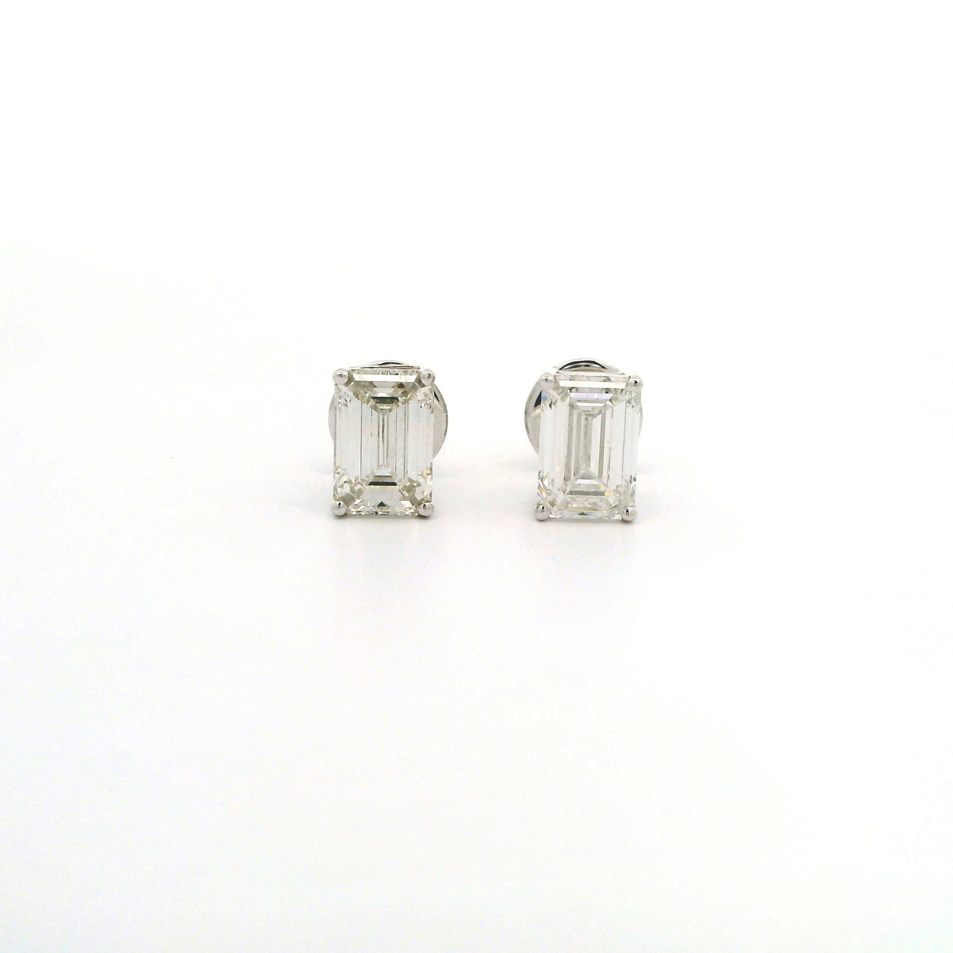 Senara Solitaire Diamond Stud Earrings
