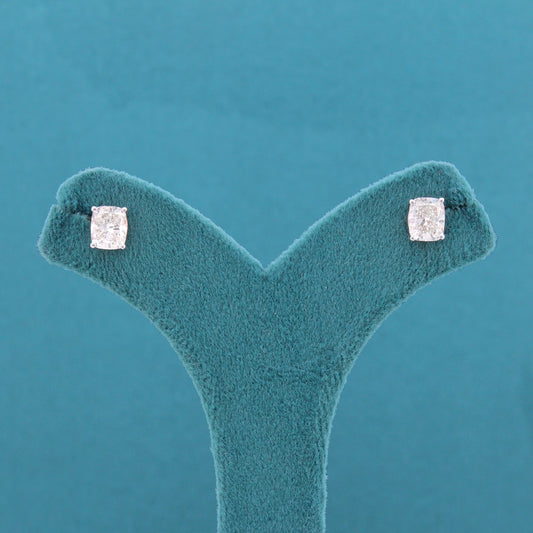 Isen Solitaire Diamond Stud Earrings
