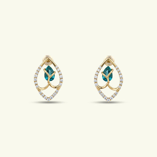 Oria Diamond Stud Earrings