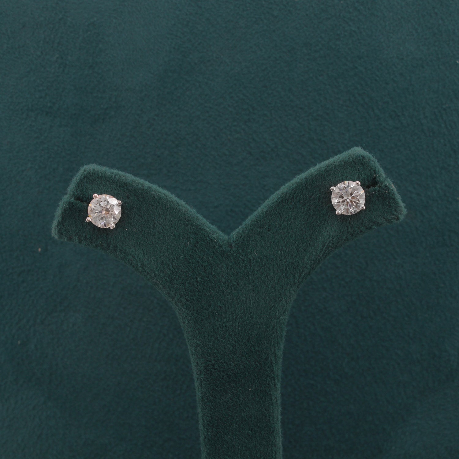 Sylune Solitaire Diamond Stud Earrings