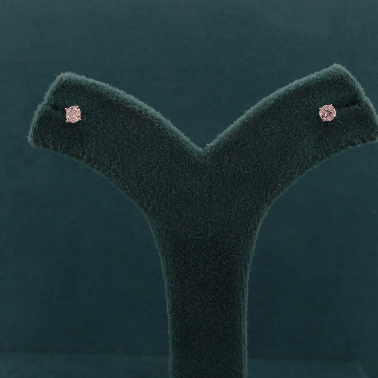 Velyn Solitaire Diamond Earrings