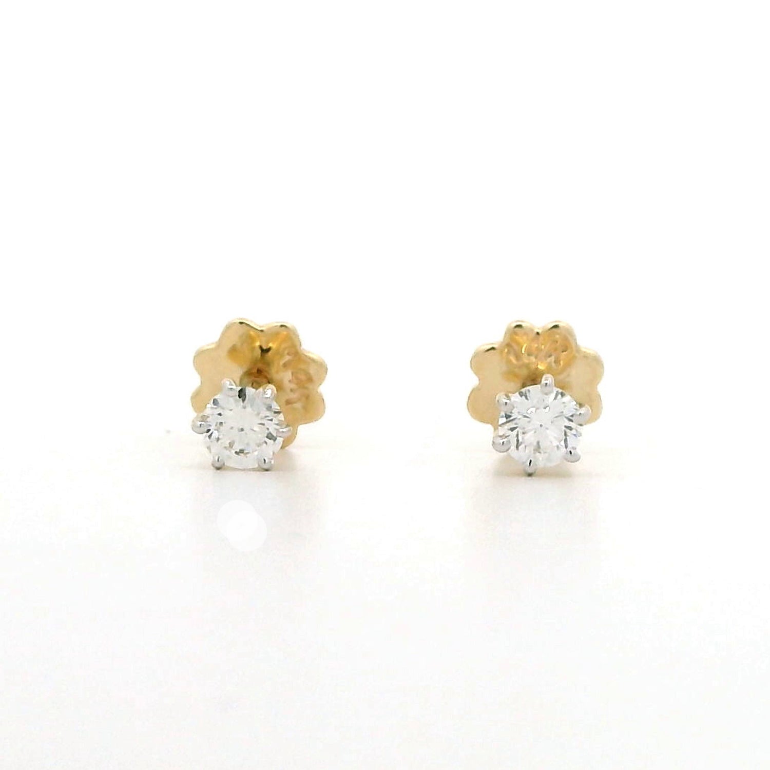 Saphira Classic Diamond Earrings