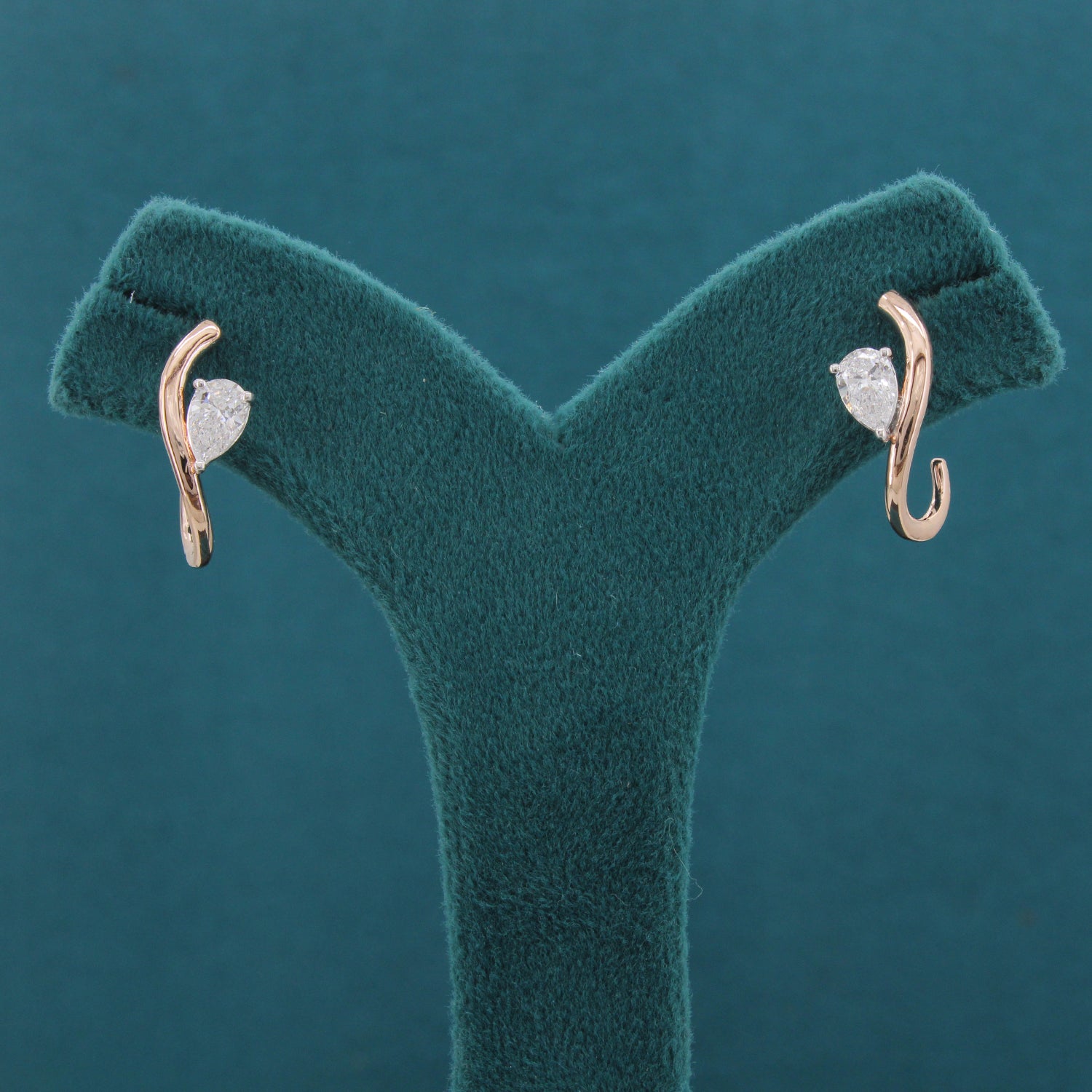 Amira Poise Diamond Solitaire Earrings