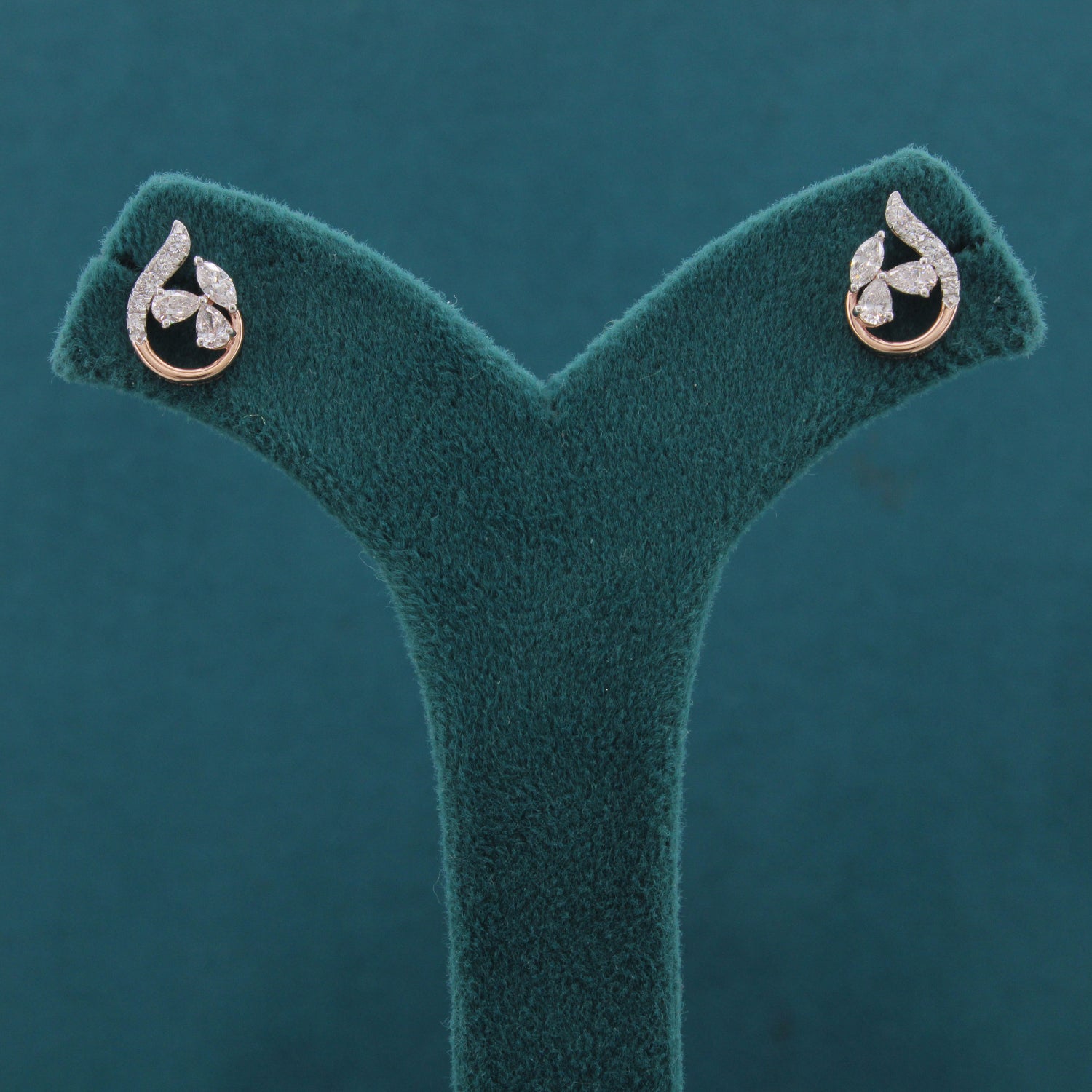 Arwen Arc Diamond Modern Earrings