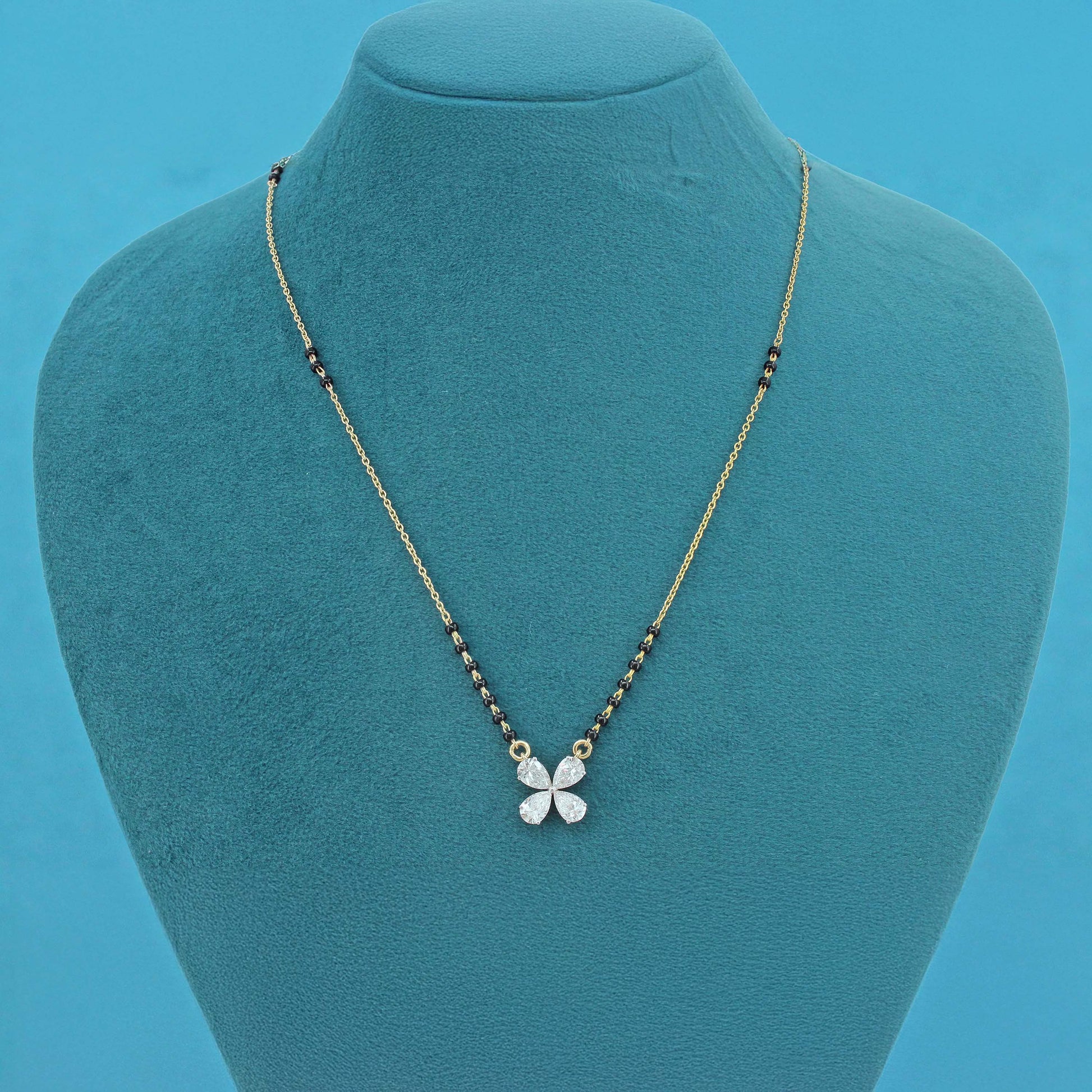 Tanaya Gleam Diamond Mangalsutra