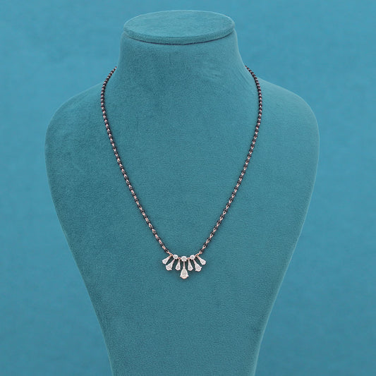 Tyari Curve Diamond Mangalsutra