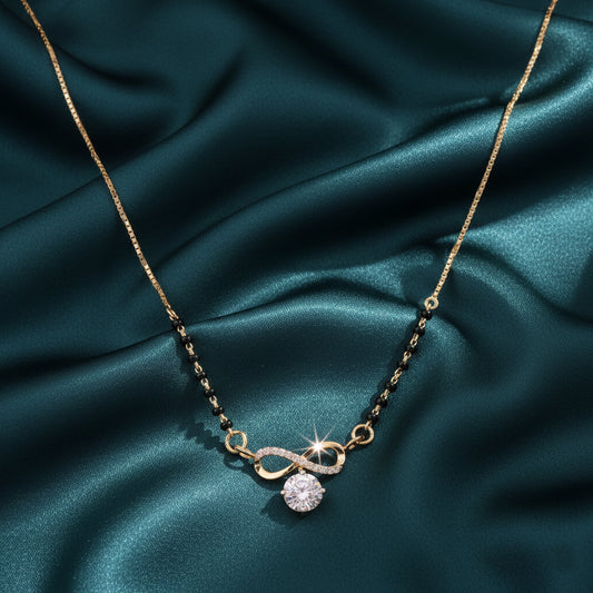 Elvara Line Diamond Mangalsutra