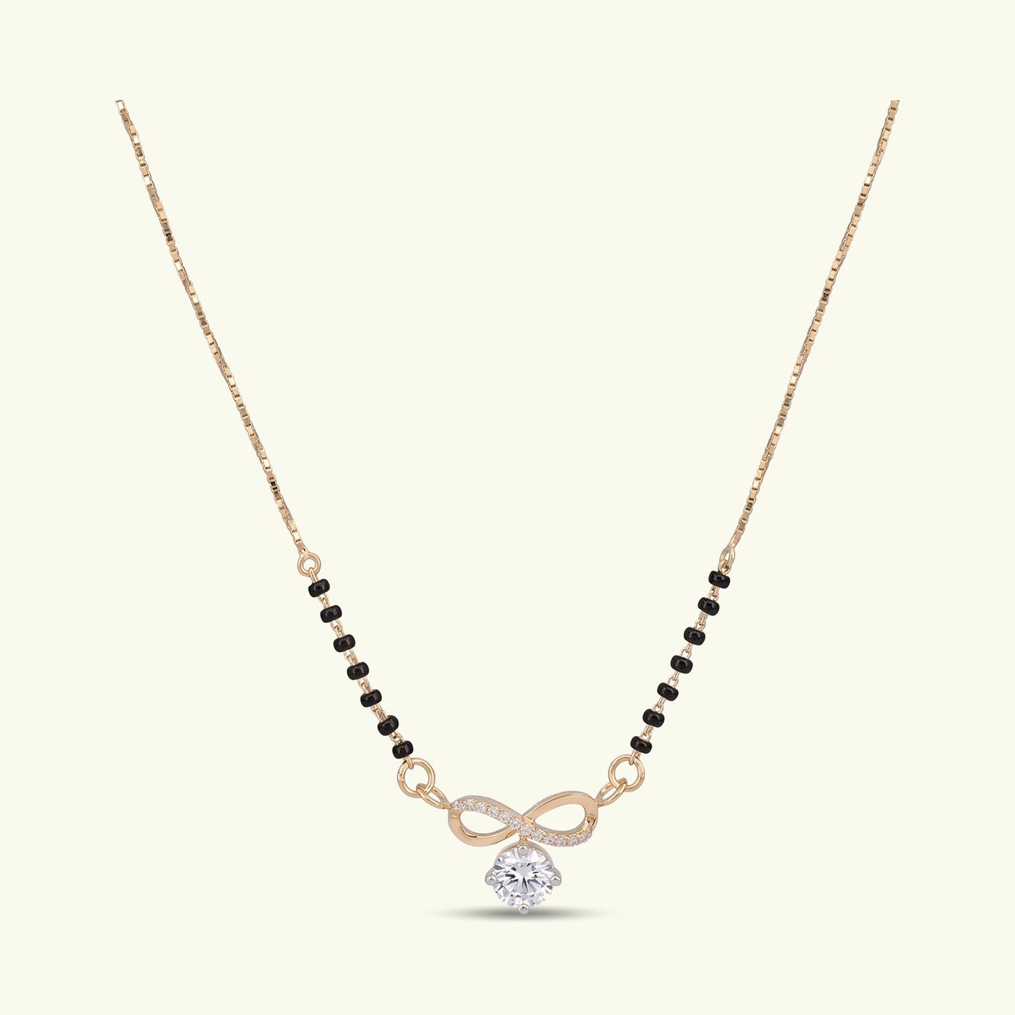 Elvara Line Diamond Mangalsutra