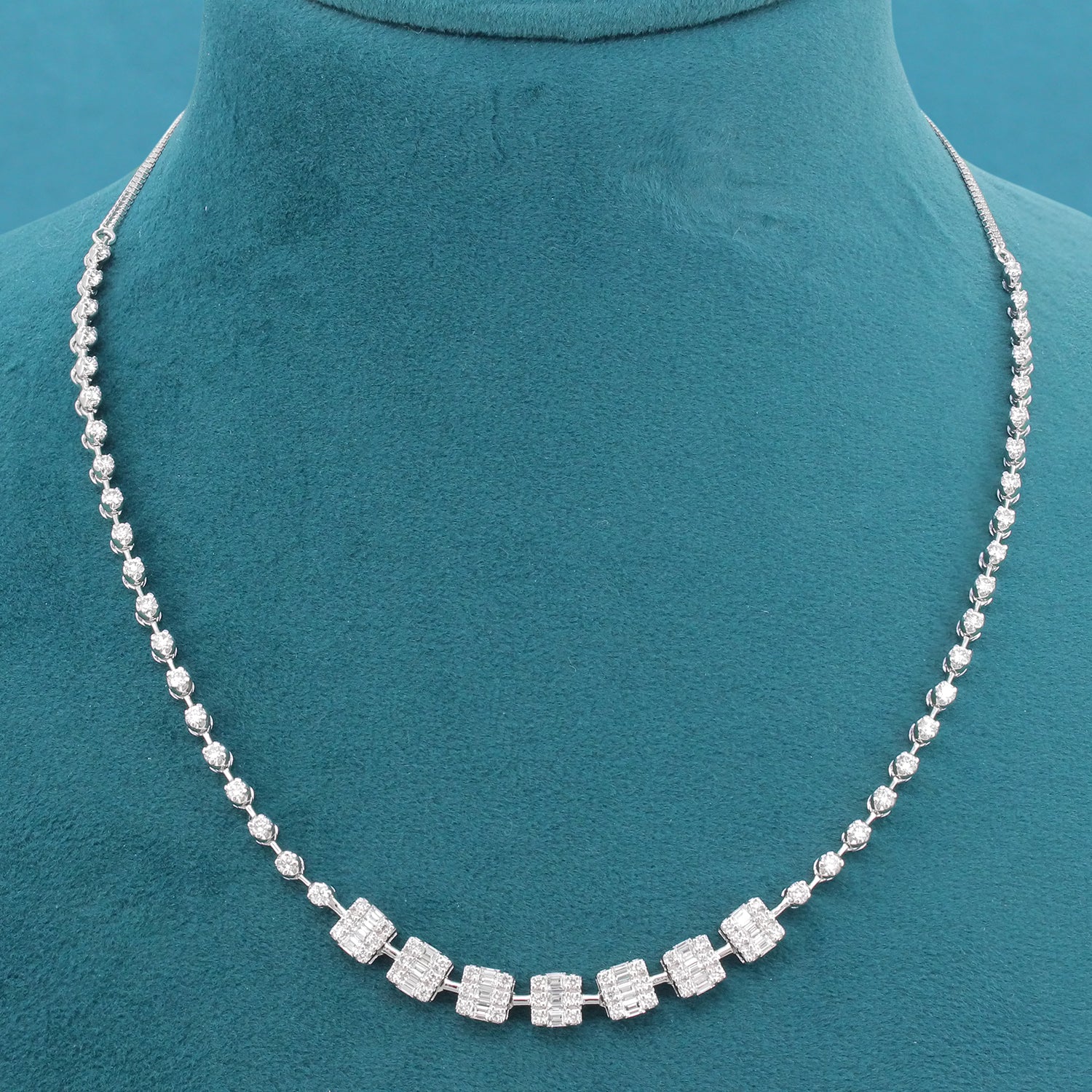 Leina Box Diamond Single Line Necklace