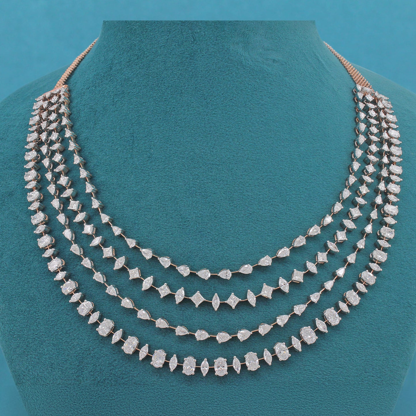 Selvinar Arc Diamond Necklace