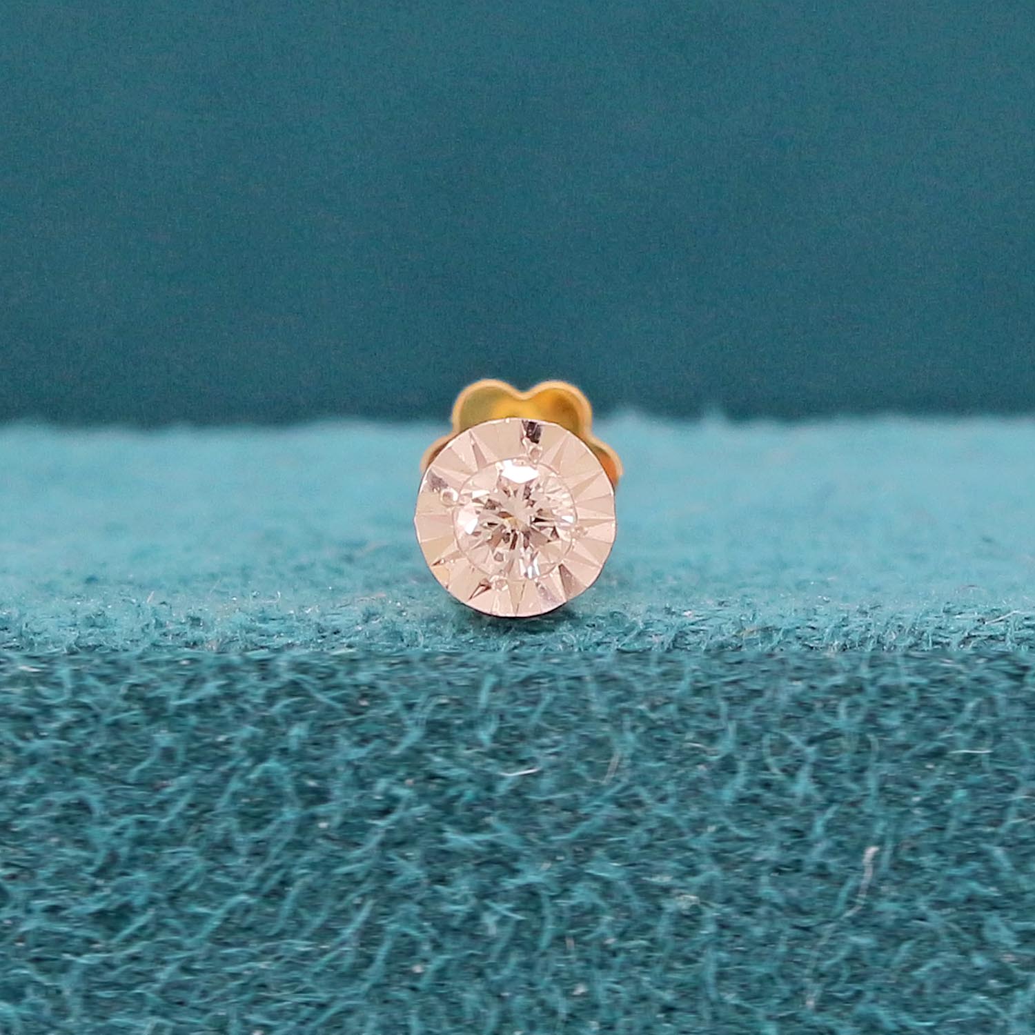 Kaela Solitaire Diamond Nose Pin