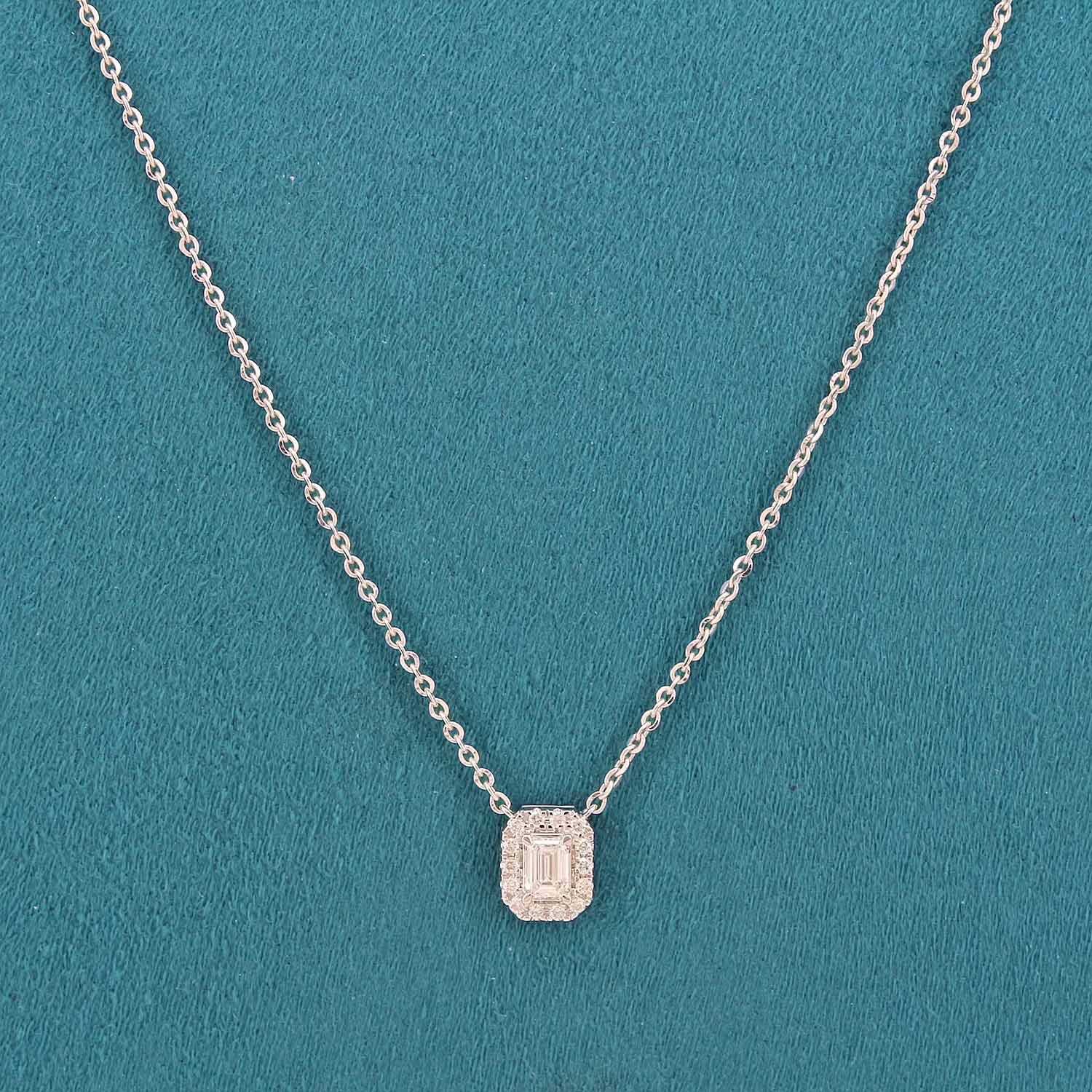 Sylora Halo Diamond Pendant and Chain