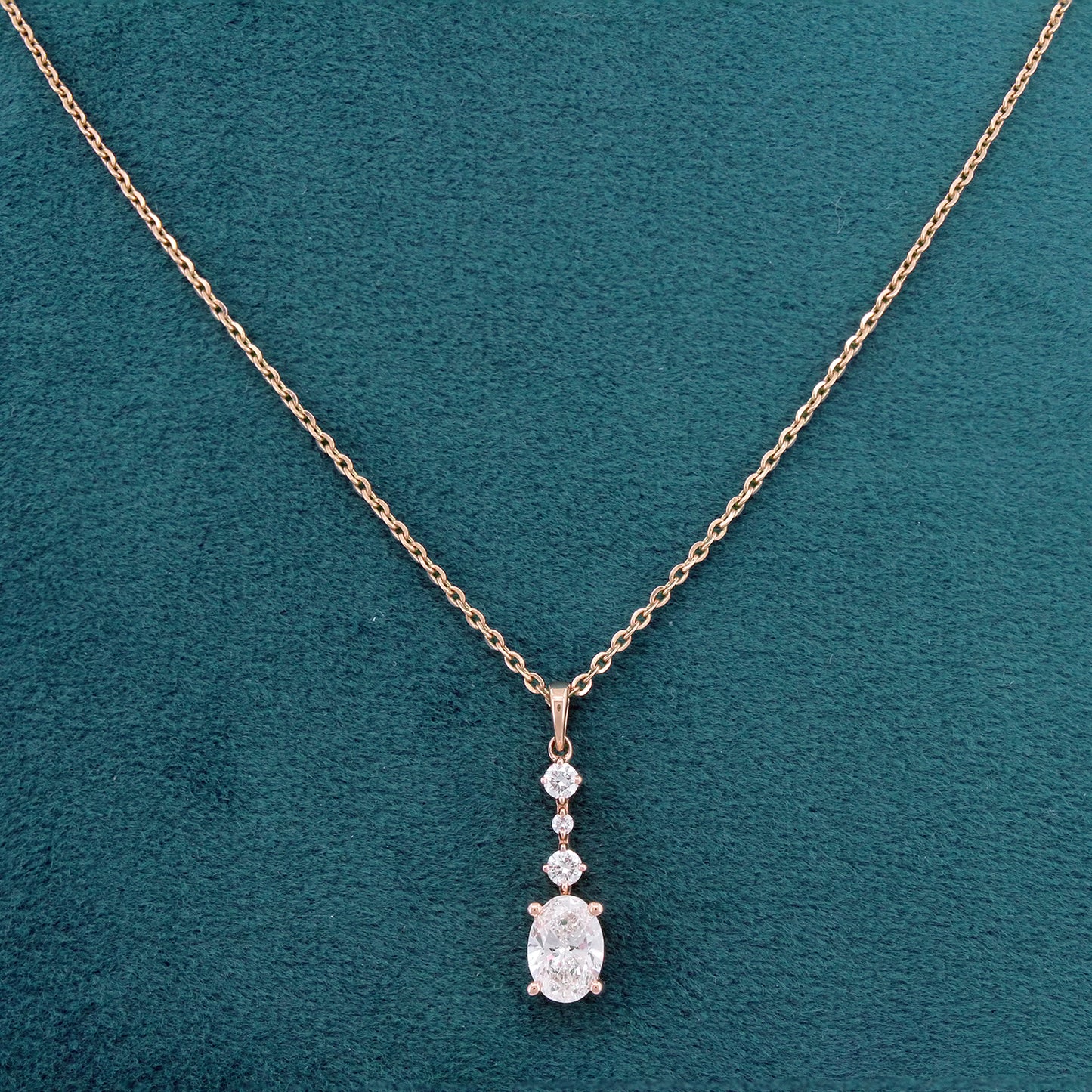 Auren Diamond Pendant  with chain